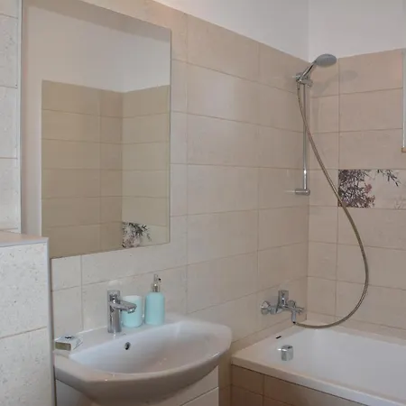 Cozy Apartment Close To The City Center Brasov
